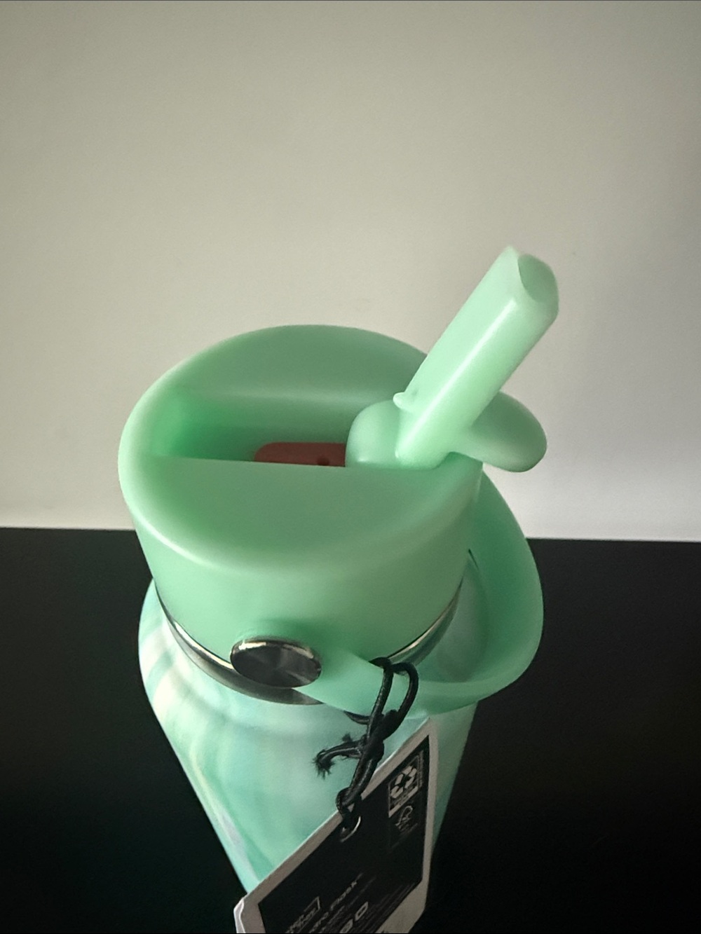 Hydro Flask Mint Green Iridescent Water Bottle with Mint Lid - Picture 4 of 4